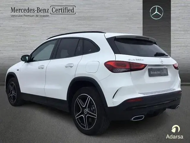 Usado Mercedes GLA250 218 CV (160 kW) 2021 Blanco polar SUV