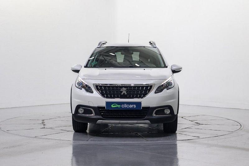 Usado Peugeot 2008 Allure 130 CV (95 kW) 2019 Blanco SUV