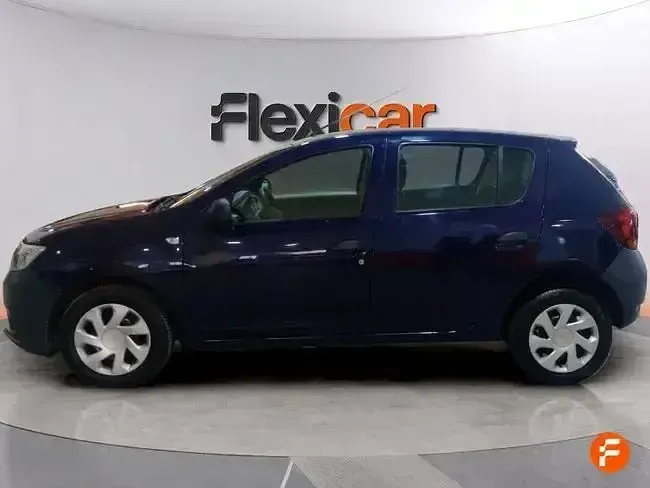 Usado Dacia Sandero Acces 73 CV (53 kW) 2018 Azul Berlina