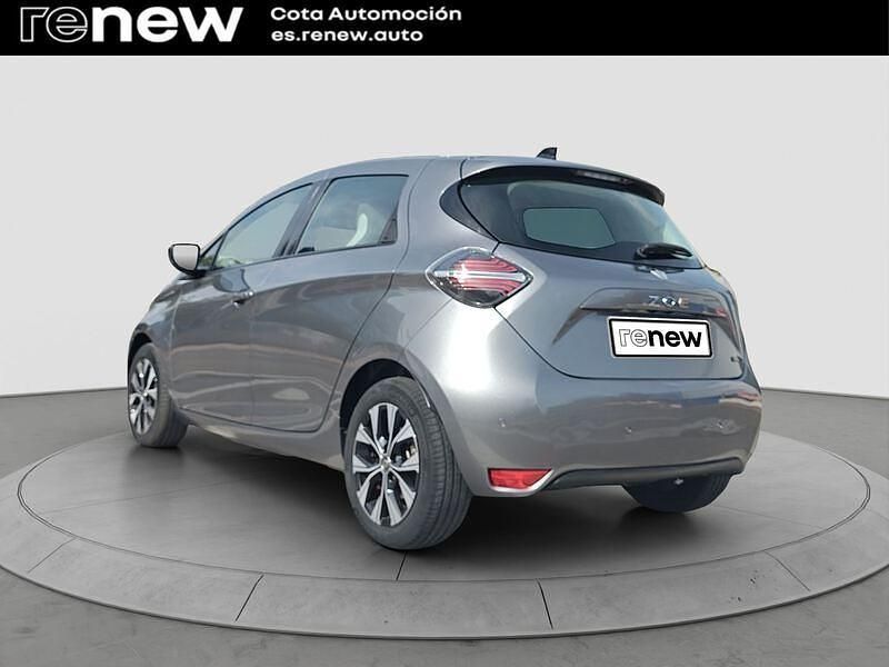 Usado Renault Zoe Evolution 80 kW (110 CV) 2022 Gris Utilitario