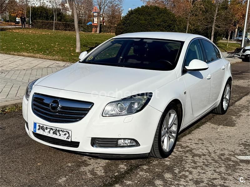 Usado Opel Insignia Sportive 160 CV (117 kW) 2013 Blanco Berlina