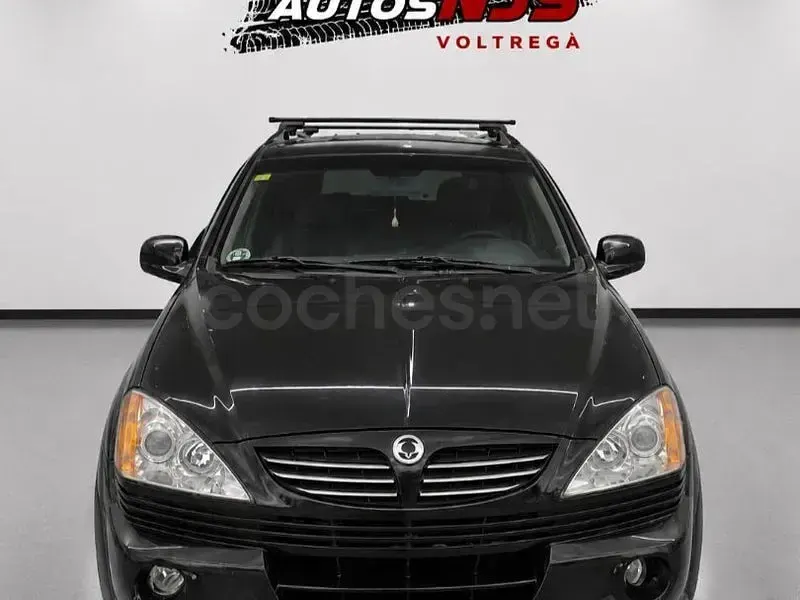 Usado SsangYong Kyron 141 CV (103 kW) 2006 Negro SUV
