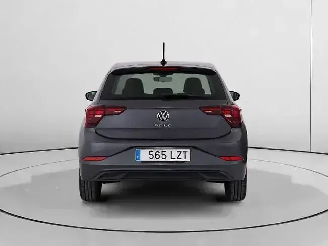 Usado VW Polo Life 95 CV (69 kW) 2022 Gris Utilitario
