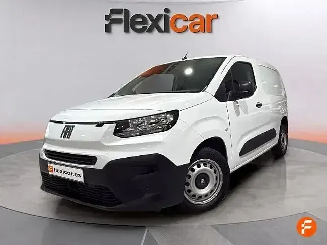 Usado Fiat Doblò S 102 CV (75 kW) 2024 Blanco Monovolumen
