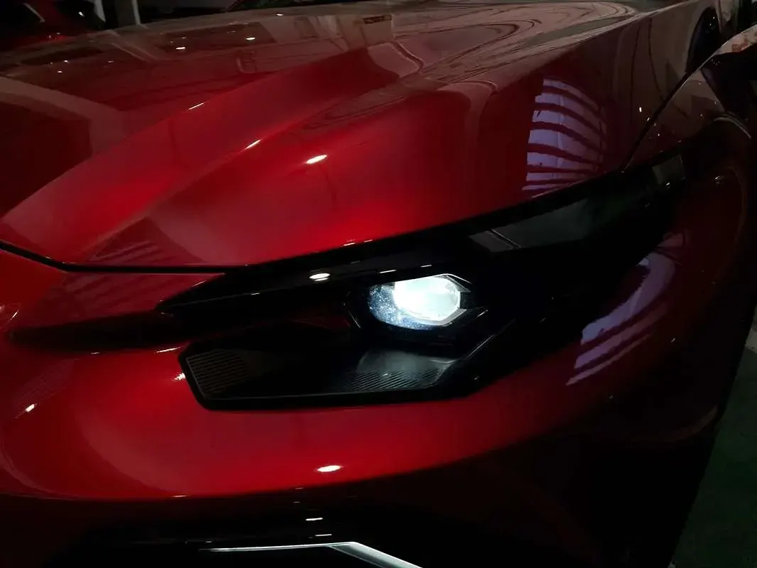 Usado Renault Clio Esprit Alpine 159 CV (116 kW) 2025 Rojo Utilitario