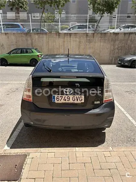 Usado Toyota Prius Advance 136 CV (100 kW) 2010 Gris / plata Utilitario