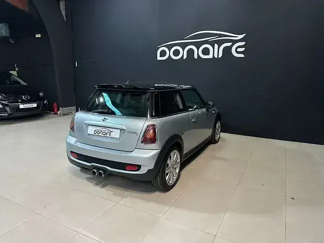 Usado Mini Cooper S 174 CV (127 kW) 2008 Gris Utilitario