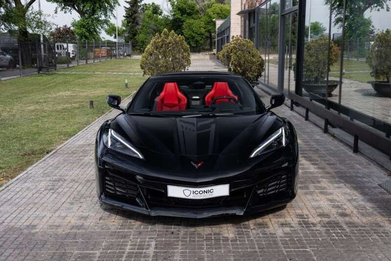 Usado Chevrolet Corvette 2025 Negro Descapotable