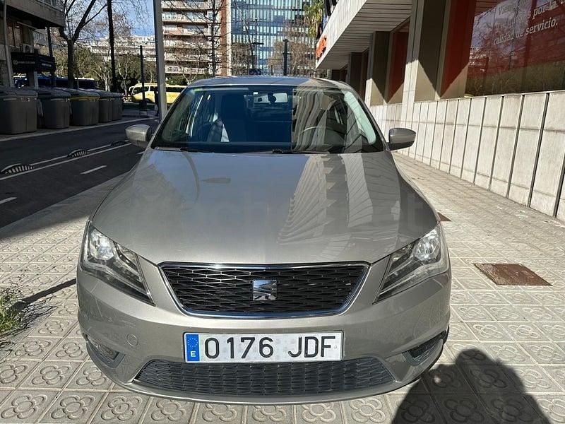 Usado Seat Toledo I-Tech 105 CV (77 kW) 2015 Marrón Utilitario