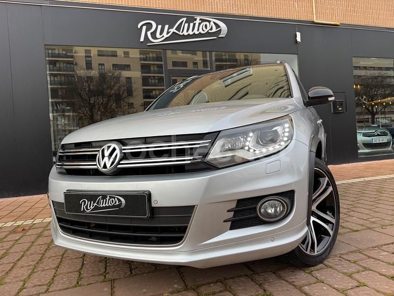 Usado VW Tiguan 184 CV (135 kW) 2015 Gris / plata SUV