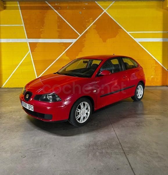 Rojo Usado 2005 Seat Ibiza Utilitario | 4200 € (Precio justo) - Imagen 1/4