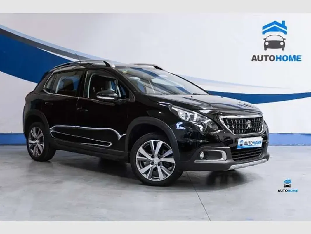 Usado Peugeot 2008 Allure 110 CV (80 kW) 2018 Negro SUV