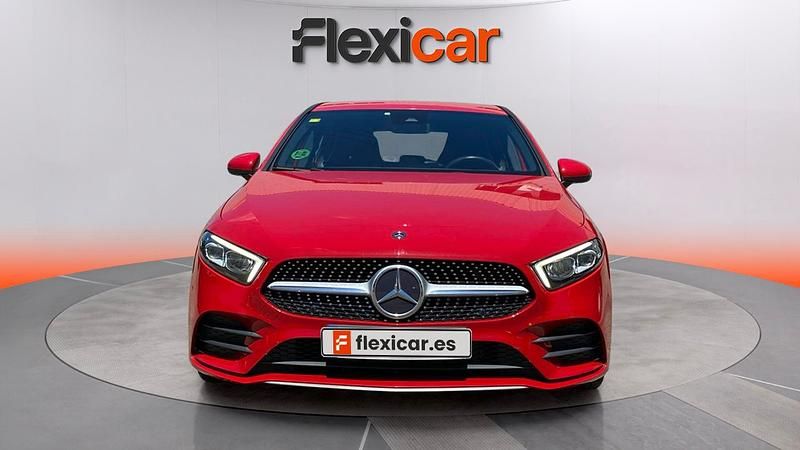Usado Mercedes A180 117 CV (86 kW) 2018 Rojo Berlina