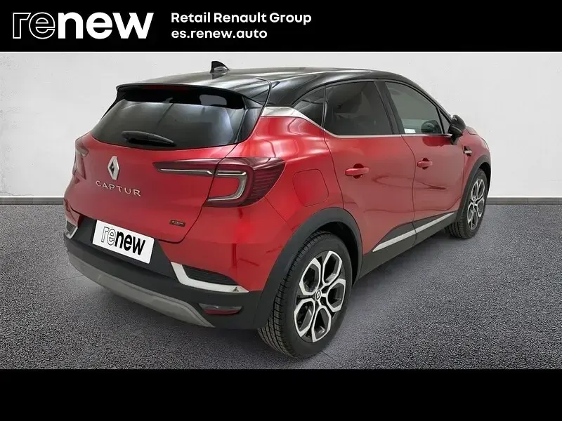 Usado Renault Captur Techno 145 CV (106 kW) 2022 Rojo SUV