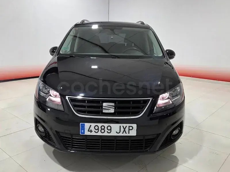 Usado Seat Alhambra Reference 150 CV (110 kW) 2017 Negro Monovolumen