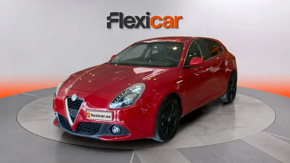 Usado Alfa Romeo Giulietta 120 CV (88 kW) 2017 Rojo Utilitario