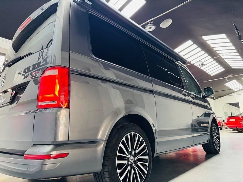 Usado VW California Beach 204 CV (150 kW) 2017 Gris / plata Van