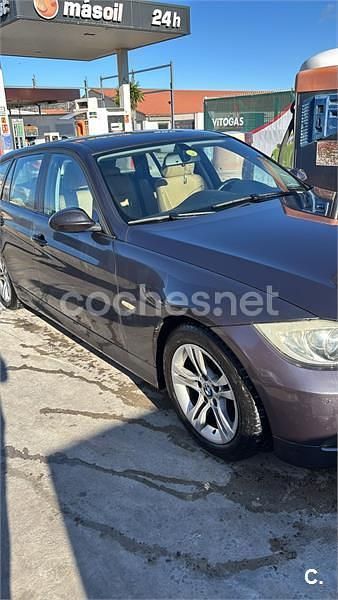 Usado BMW 318 129 CV (94 kW) 2008 Gris / plata Familiar
