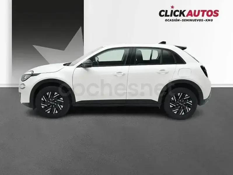 Usado Fiat 600 100 CV (73 kW) 2025 Blanco SUV