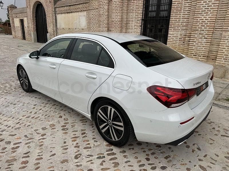 Usado Mercedes A180 116 CV (85 kW) 2020 Blanco Berlina