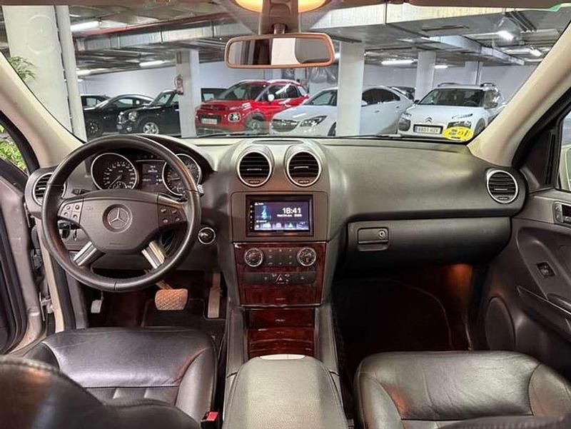 Usado Mercedes ML320 227 CV (166 kW) 2006 Beige SUV