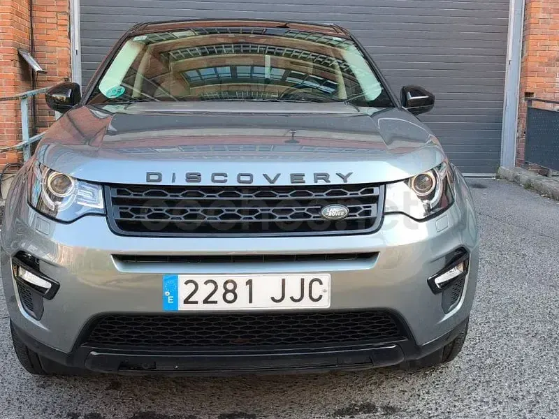 Usado Land Rover Discovery Sport HSE 150 CV (110 kW) 2015 Gris / plata SUV
