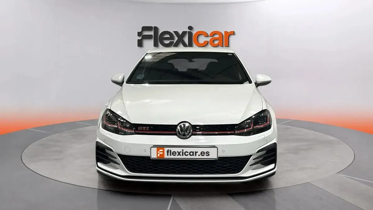 Usado VW Golf VII GTI 245 CV (180 kW) 2019 Blanco Berlina