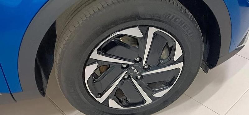 Usado Kia Sportage 136 CV (100 kW) 2024 Blue flame SUV