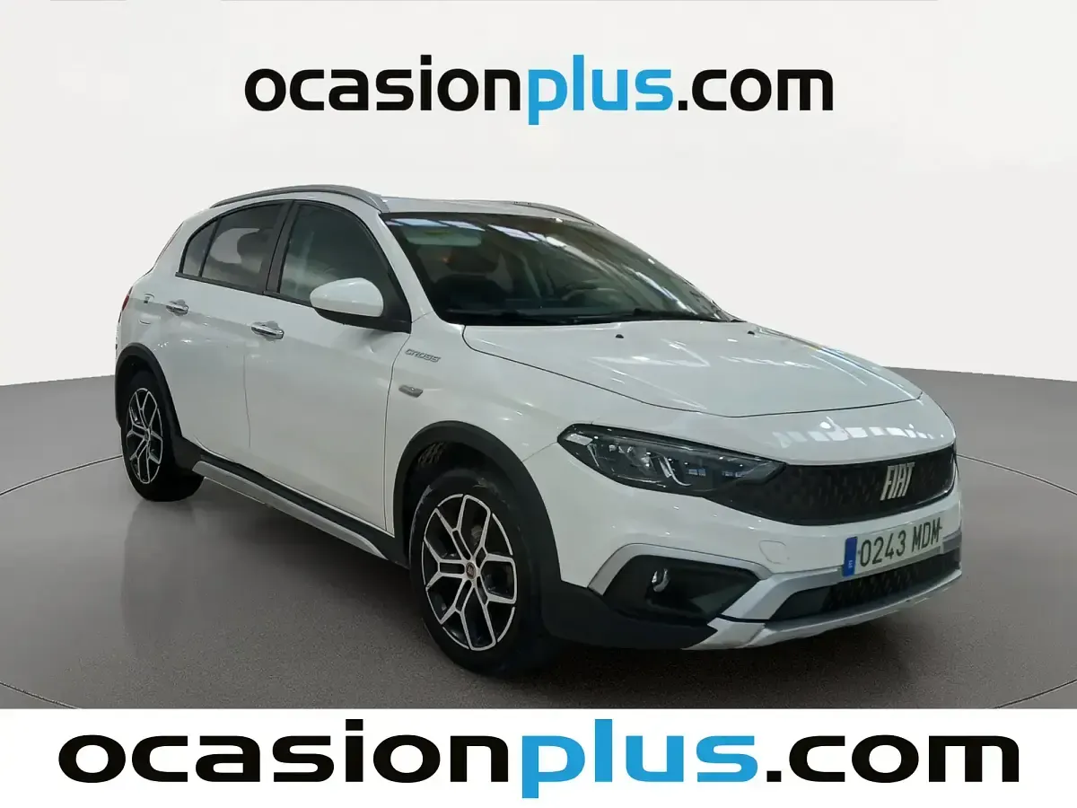 Usado Fiat Tipo Cross 130 CV (95 kW) 2023 Blanco Berlina