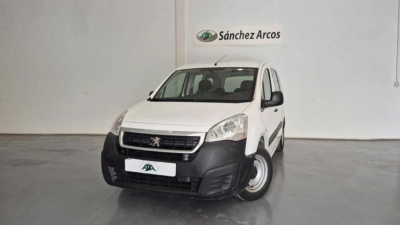 Usado Peugeot TePee Access 75 CV (55 kW) 2017 Blanco Berlina