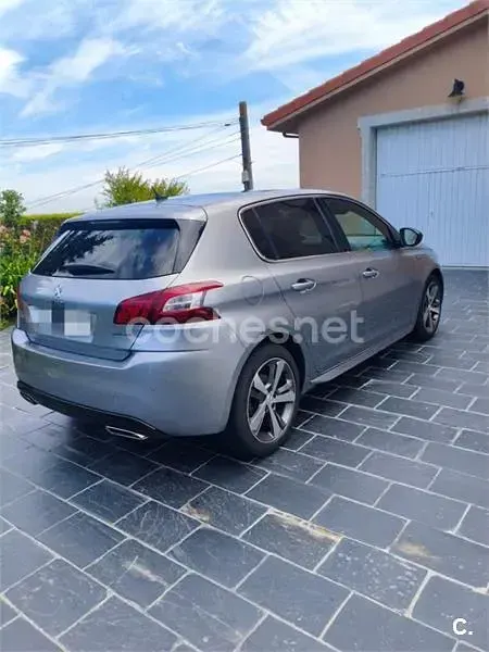 Usado Peugeot 308 GT-line 150 CV (110 kW) 2015 Gris / plata Berlina