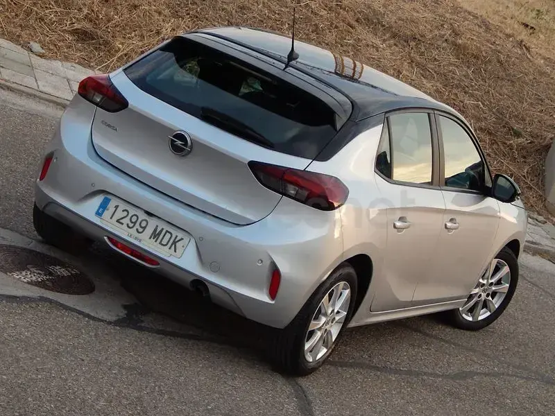 Usado Opel Corsa Edition 75 CV (55 kW) 2023 Gris / plata Utilitario