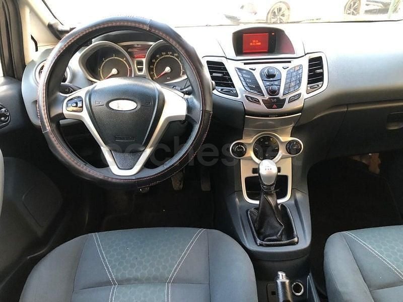 Usado Ford Fiesta Titanium 90 CV (66 kW) 2009 Negro Utilitario