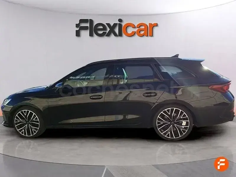 Usado Cupra Leon 310 CV (228 kW) 2021 Negro Familiar