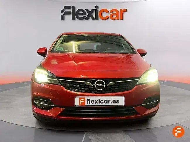 Usado Opel Astra Business Elegance 130 CV (95 kW) 2020 Rojo Berlina