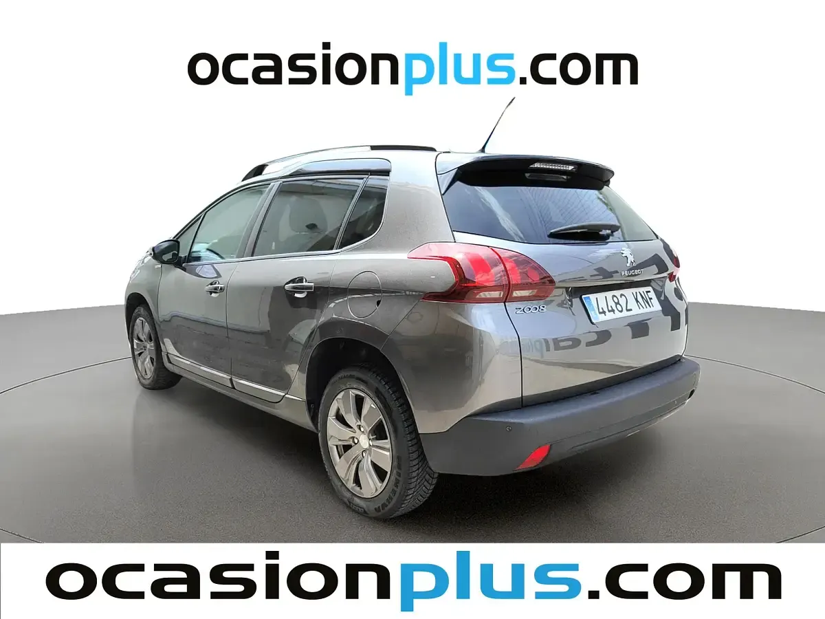 Usado Peugeot 2008 Style 110 CV (80 kW) 2018 Gris SUV