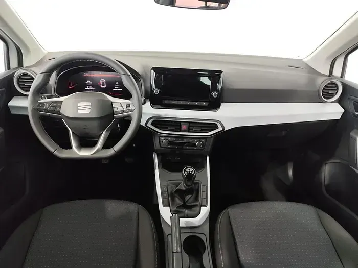 Usado Seat Arona Style 115 CV (84 kW) 2025 Blanco SUV