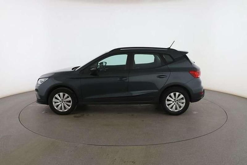 Usado Seat Arona Style 111 CV (81 kW) 2022 Verde SUV