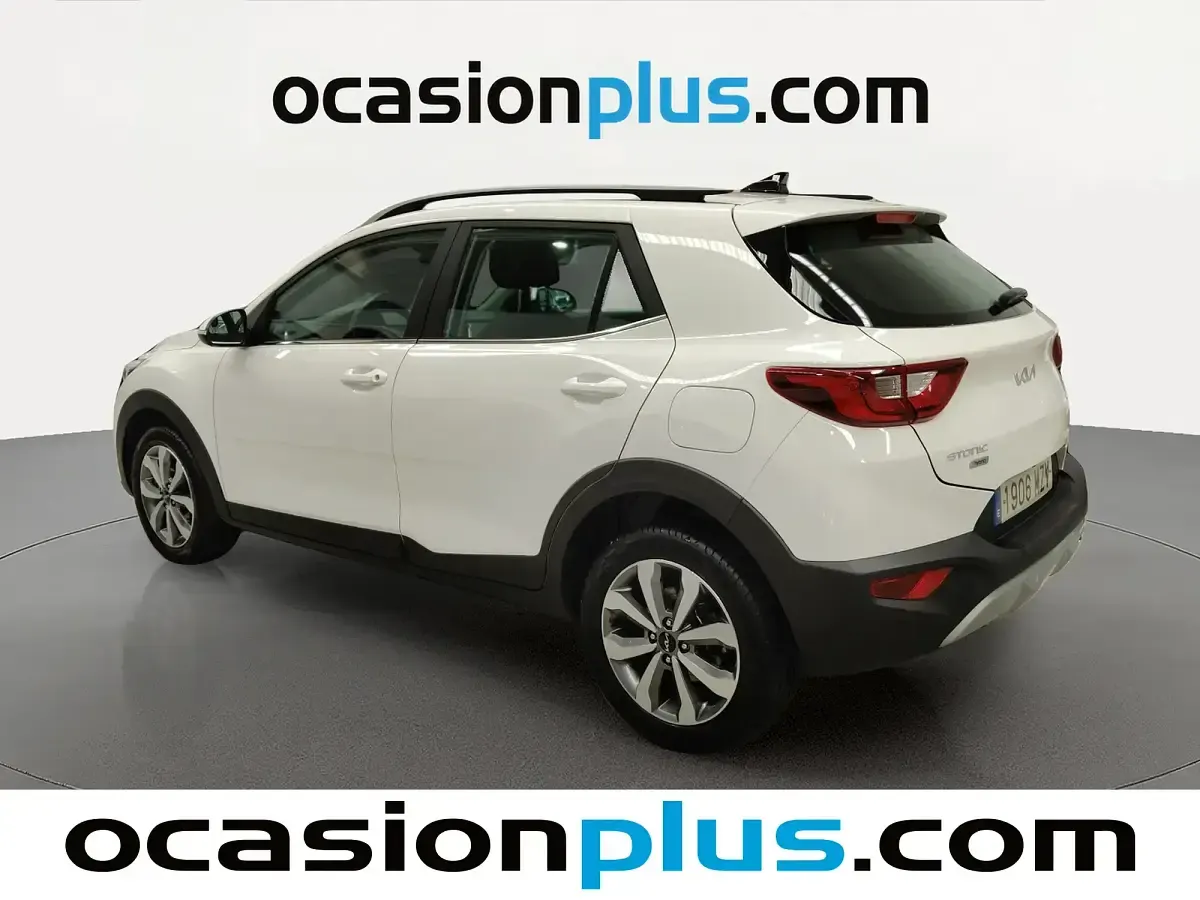Usado Kia Stonic 100 CV (73 kW) 2025 Blanco SUV