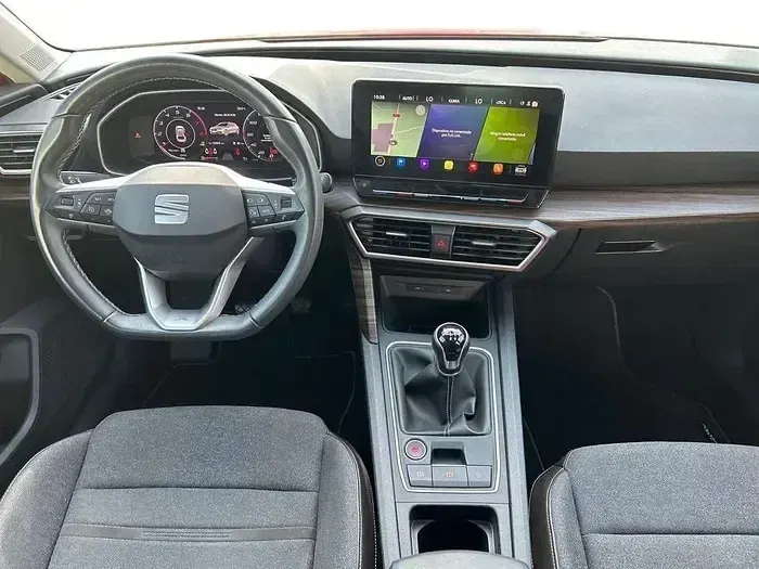 Usado Seat Leon XCELLENCE 150 CV (110 kW) 2021 Rojo Berlina