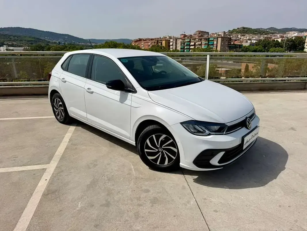 Usado VW Polo Life 95 CV (69 kW) 2022 Blanco Utilitario
