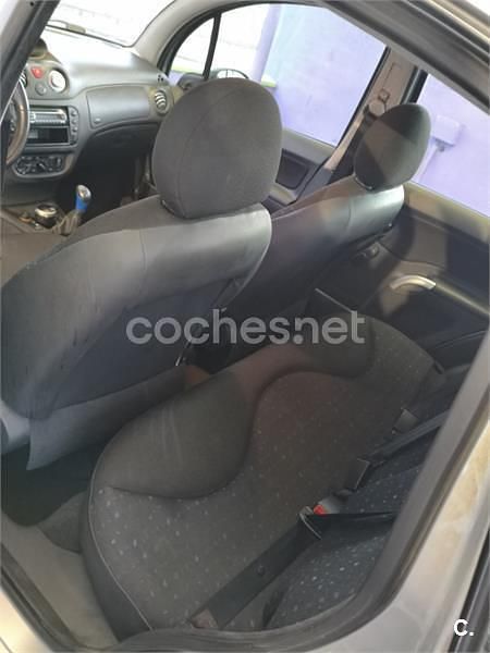 Usado Citroën C3 Furio 75 CV (55 kW) 2005 Gris / plata Berlina