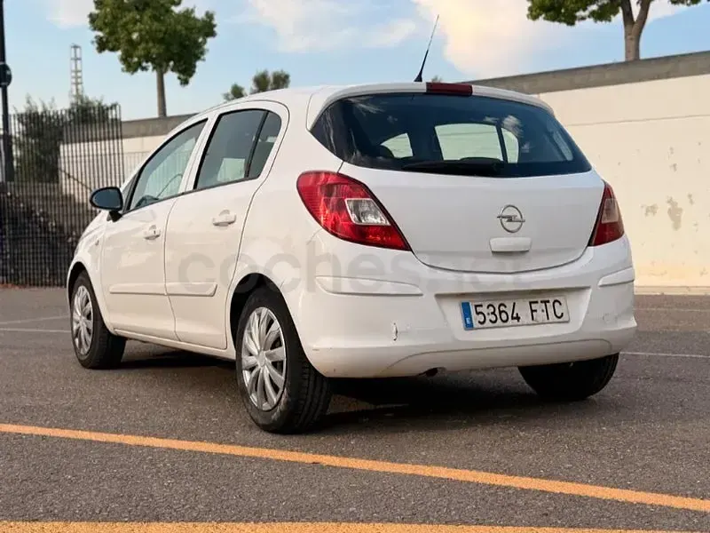 Usado Opel Corsa 90 CV (66 kW) 2009 Blanco Utilitario