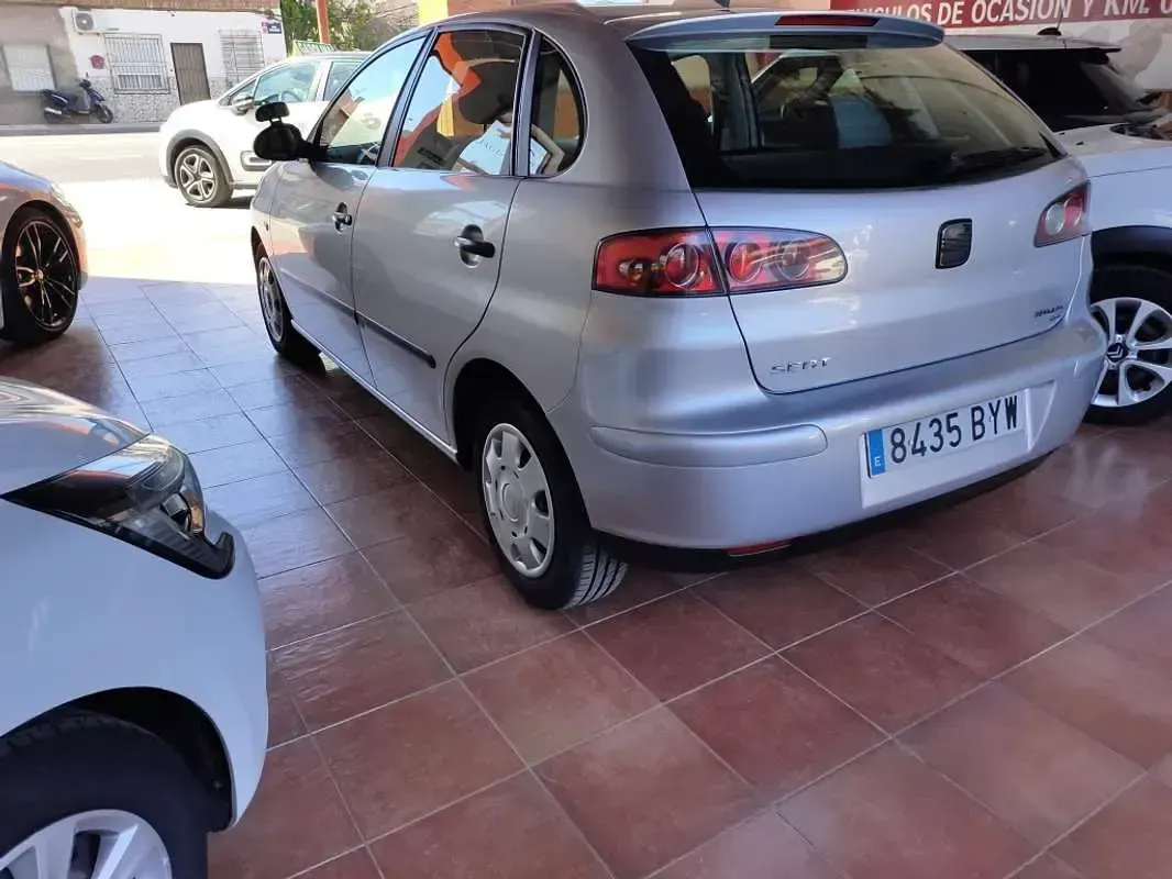 Usado Seat Ibiza Stella 64 CV (47 kW) 2002 Azul Utilitario