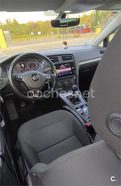 Usado VW Golf VII Advance 115 CV (84 kW) 2017 Blanco Berlina