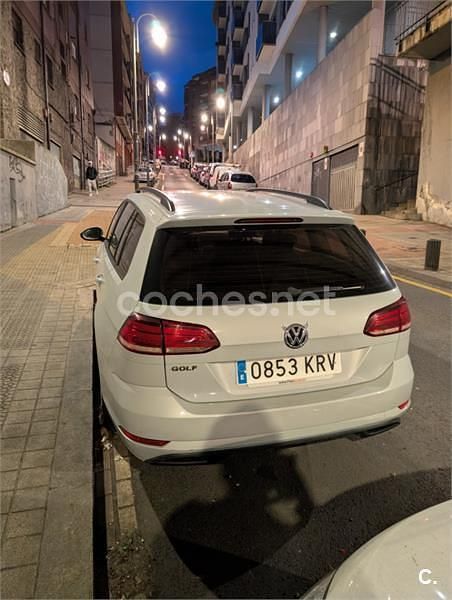 Usado VW Golf VII Edition 110 CV (80 kW) 2018 Gris / plata Familiar
