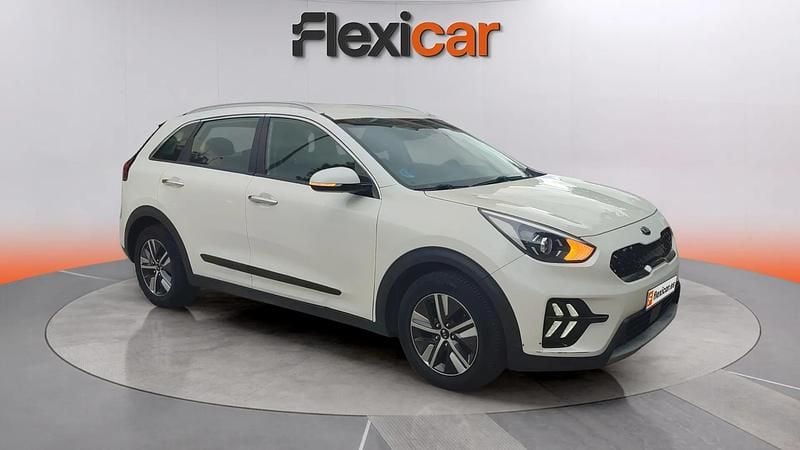 Usado Kia Niro 141 CV (103 kW) 2021 Blanco SUV
