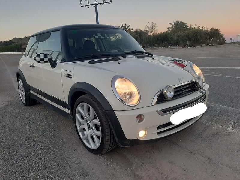 Usado Mini ONE 90 CV (66 kW) 2005 Beige Utilitario