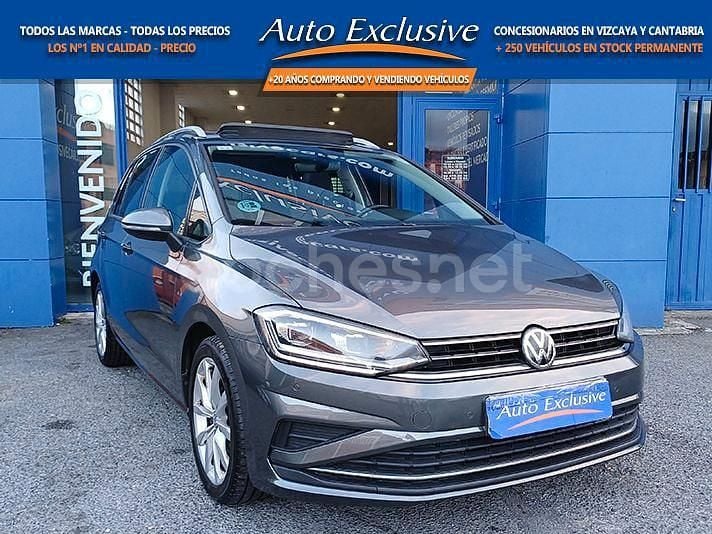 Usado VW Golf Sportsvan Advance 130 CV (95 kW) 2018 Gris / plata Monovolumen
