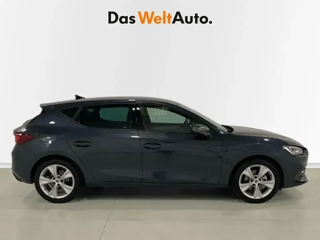 Usado Seat Leon FR 150 CV (110 kW) 2024 Gris Berlina